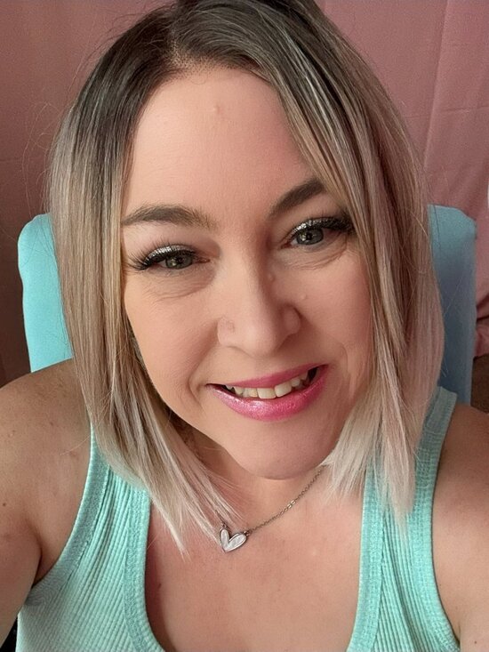 Martini Wigs - Blonde Suede - Picture 1 of 5